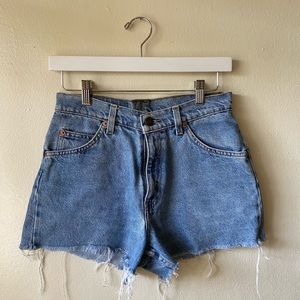 Levi’s high waisted shorts